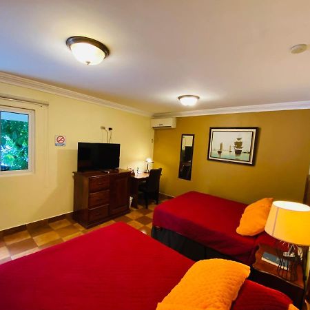 Hotel Puerto Libre ปวยร์โต บาร์ริโอส ภายนอก รูปภาพ