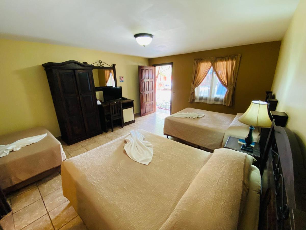 Hotel Puerto Libre ปวยร์โต บาร์ริโอส ภายนอก รูปภาพ