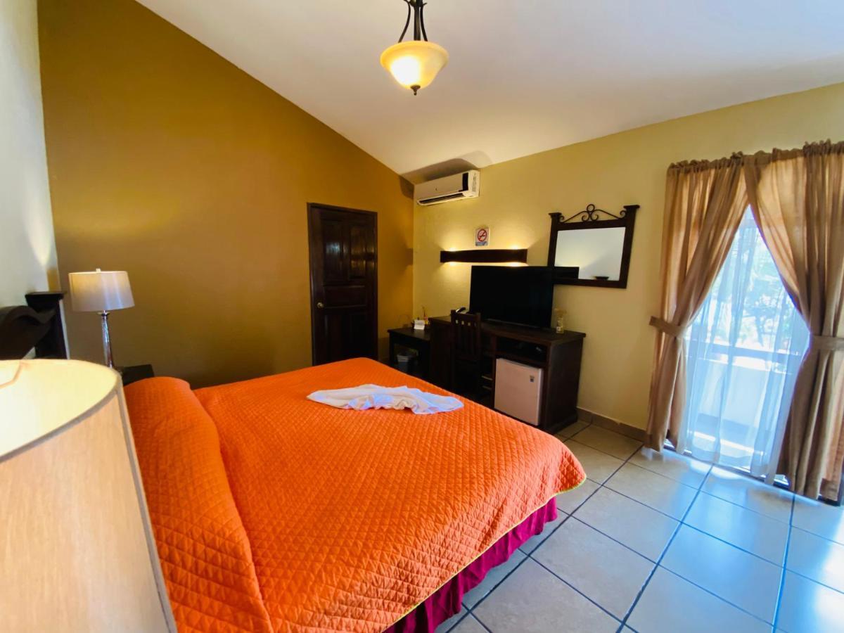 Hotel Puerto Libre ปวยร์โต บาร์ริโอส ภายนอก รูปภาพ