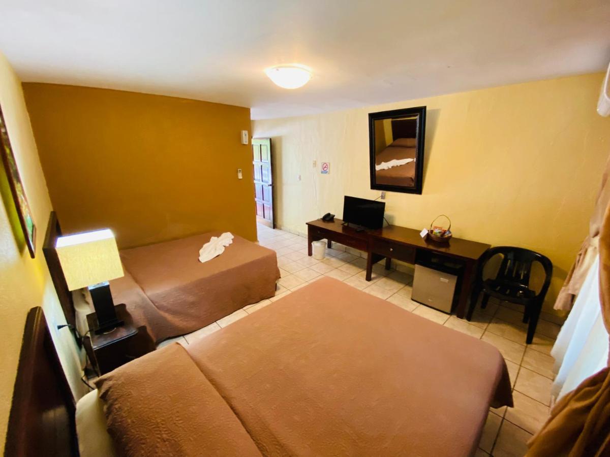 Hotel Puerto Libre ปวยร์โต บาร์ริโอส ภายนอก รูปภาพ