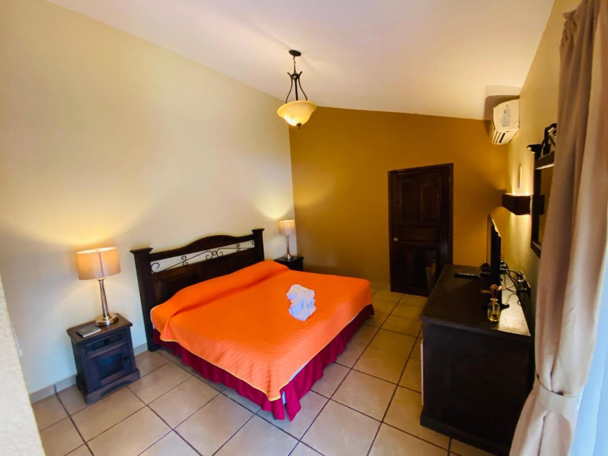 Hotel Puerto Libre ปวยร์โต บาร์ริโอส ภายนอก รูปภาพ
