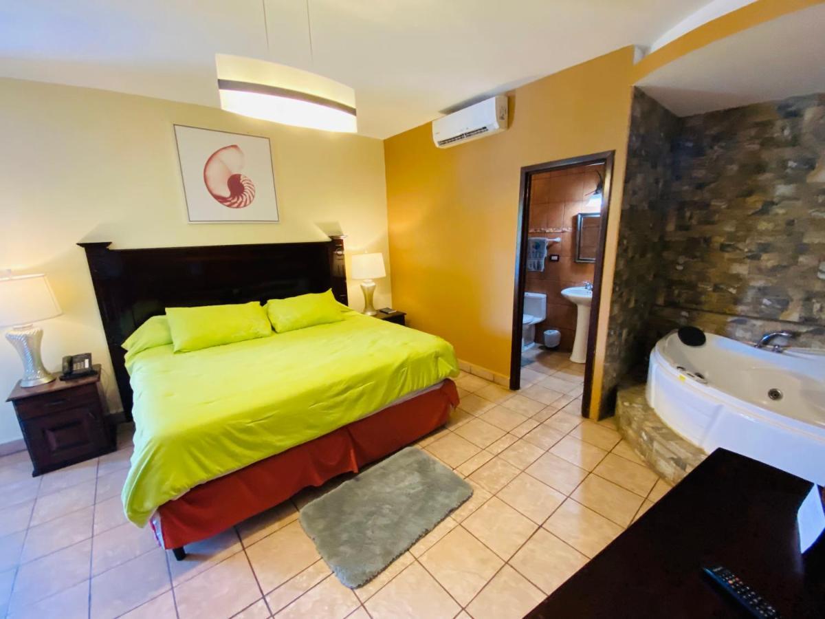 Hotel Puerto Libre ปวยร์โต บาร์ริโอส ภายนอก รูปภาพ