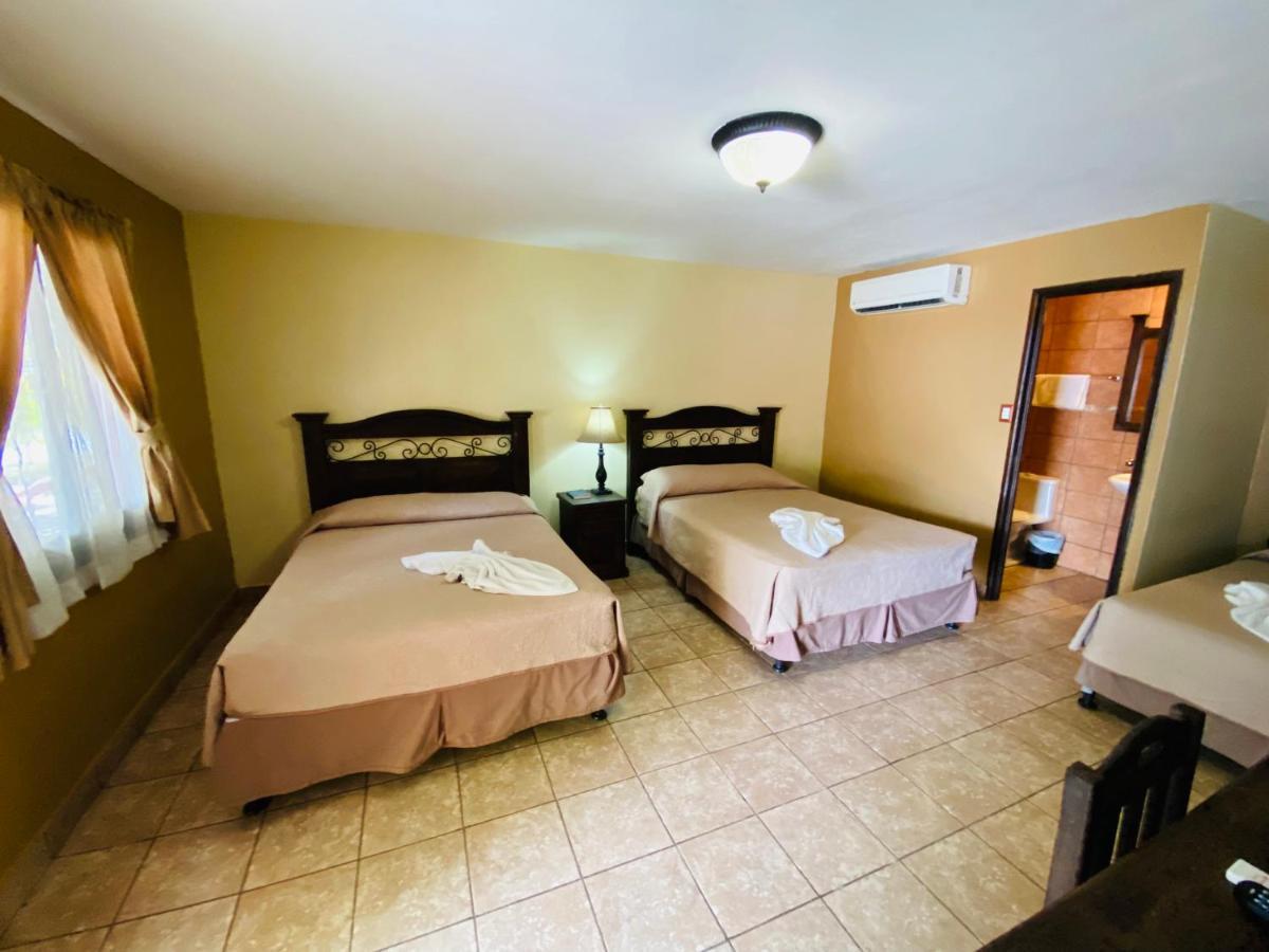 Hotel Puerto Libre ปวยร์โต บาร์ริโอส ภายนอก รูปภาพ