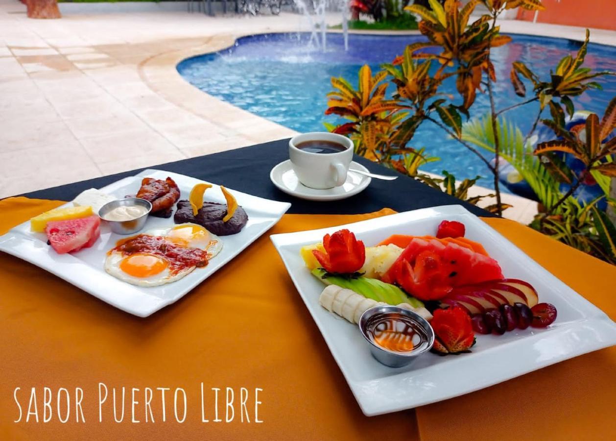 Hotel Puerto Libre ปวยร์โต บาร์ริโอส ภายนอก รูปภาพ
