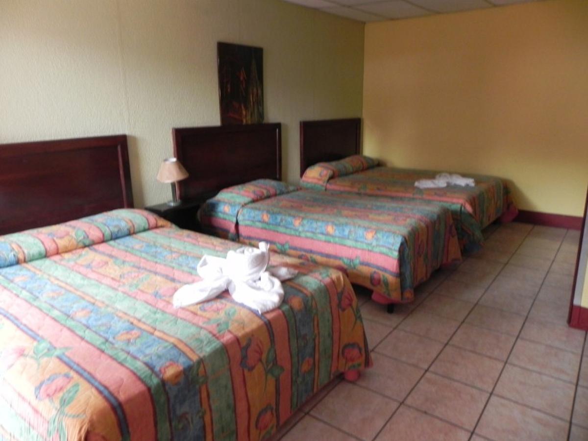 Hotel Puerto Libre ปวยร์โต บาร์ริโอส ภายนอก รูปภาพ