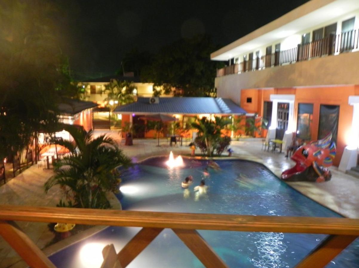 Hotel Puerto Libre ปวยร์โต บาร์ริโอส ภายนอก รูปภาพ