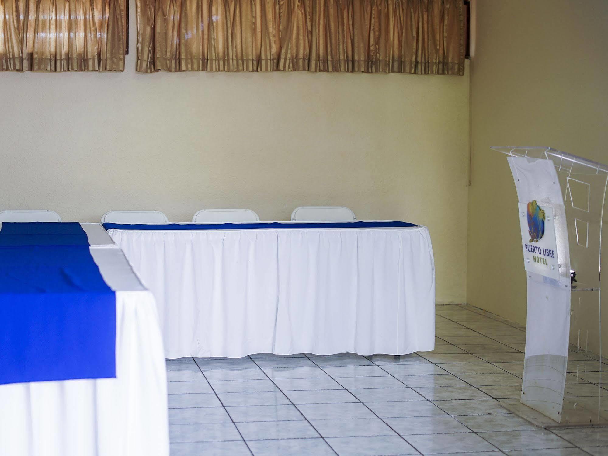 Hotel Puerto Libre ปวยร์โต บาร์ริโอส ภายนอก รูปภาพ