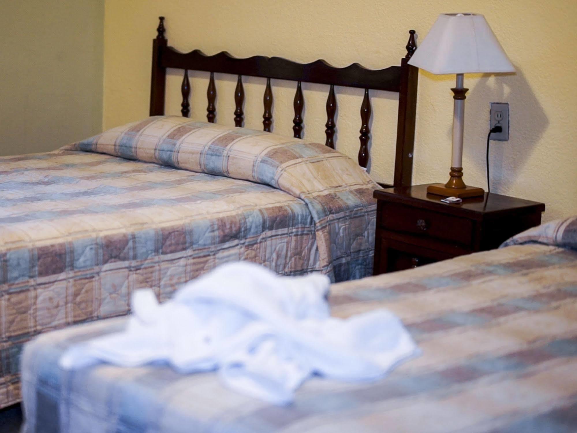 Hotel Puerto Libre ปวยร์โต บาร์ริโอส ภายนอก รูปภาพ