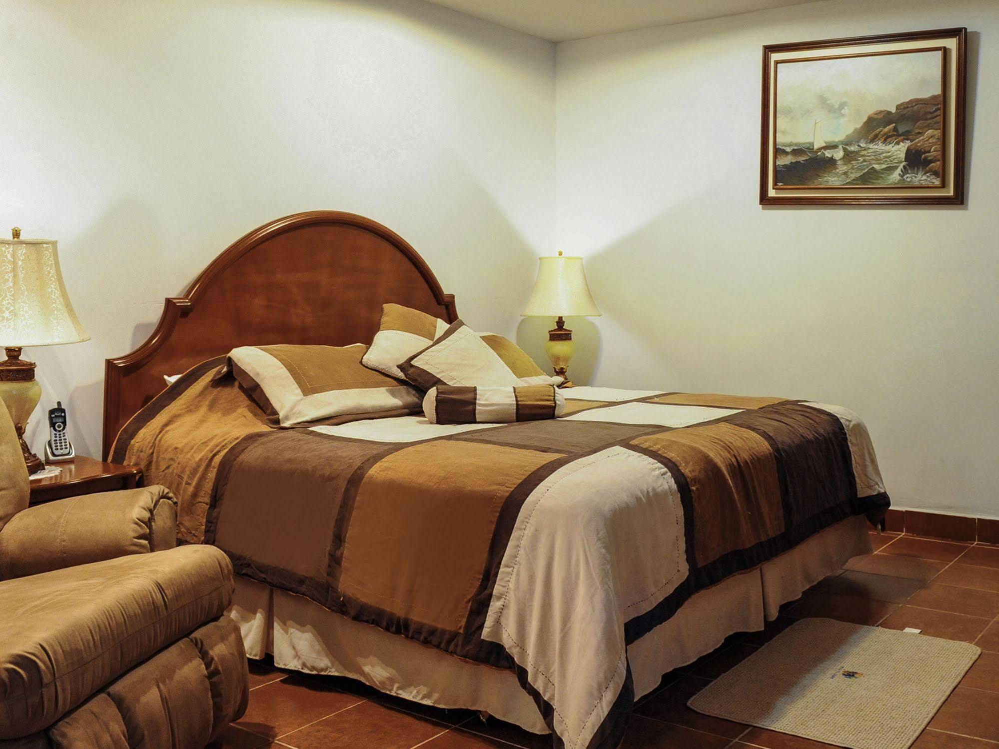 Hotel Puerto Libre ปวยร์โต บาร์ริโอส ภายนอก รูปภาพ